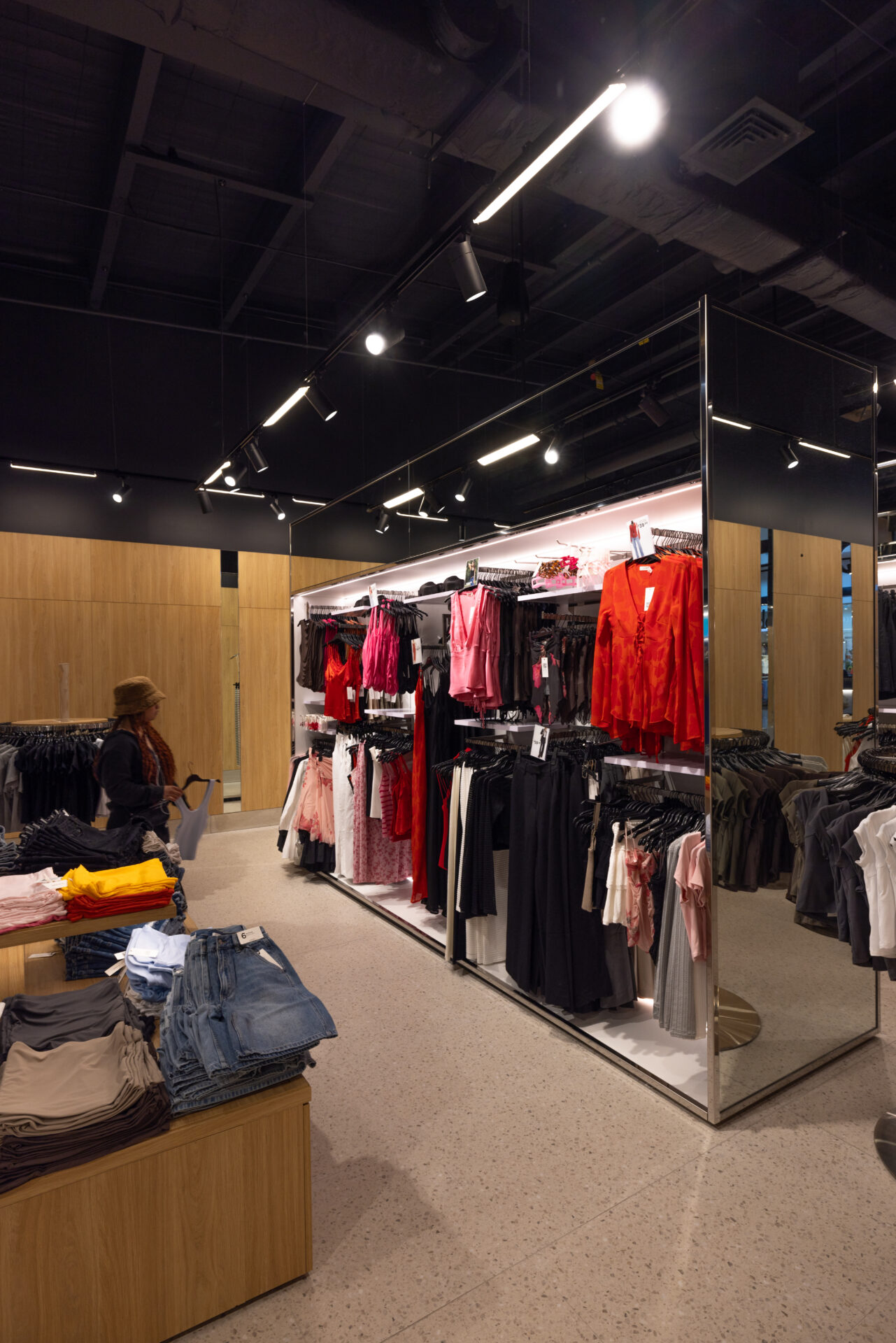 Glassons - Retail Lighting Projects - Novii